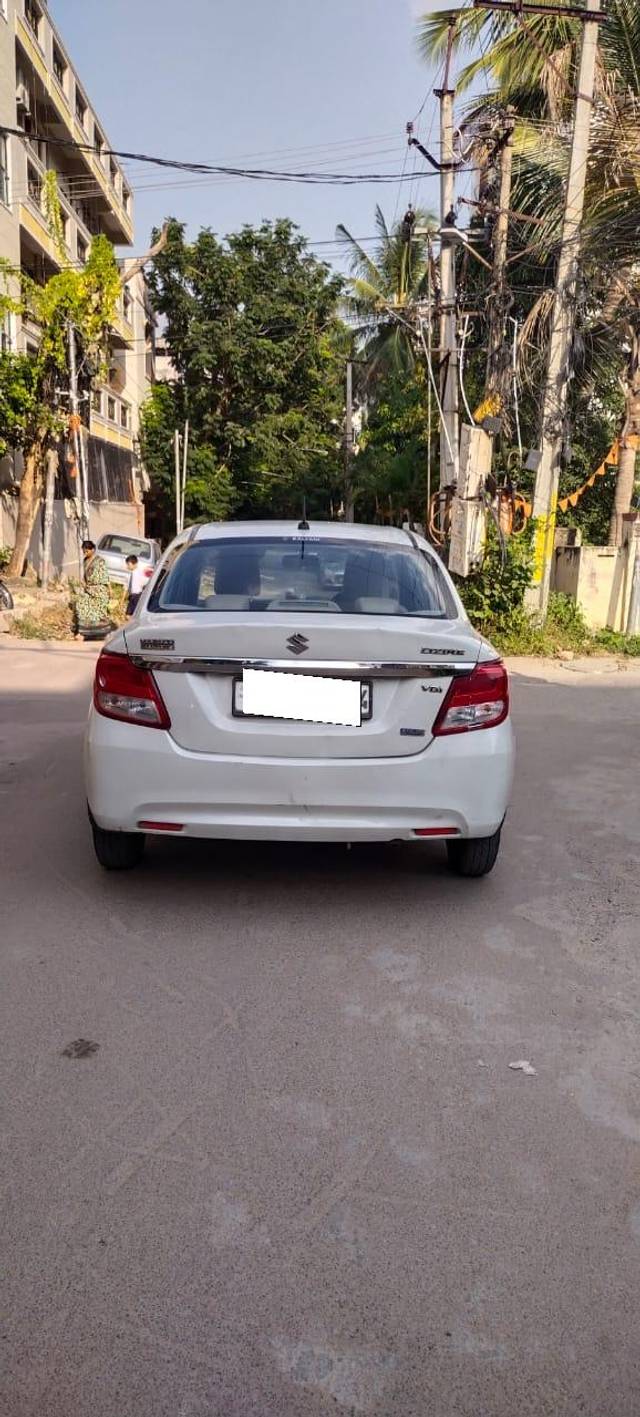 https://images10.gaadi.com/usedcar_image/3703194/original/processed_img2928371__used_car_2928371_1701764119.jpg?imwidth=6401