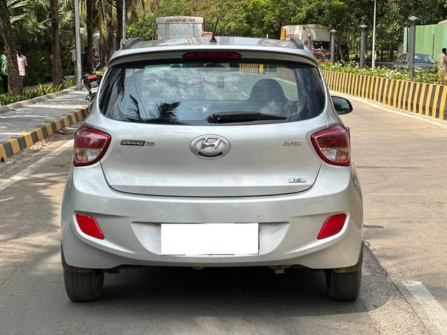 https://images10.gaadi.com/usedcar_image/3703220/original/processed_img2928388__usedcar_06dc523a_0c34_490f_829d_5be40d5b46b9_5731701764683_1701764694.jpg?imwidth=6402