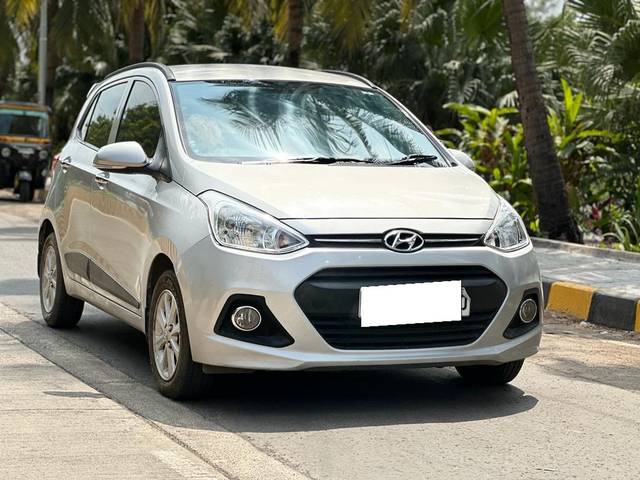 https://images10.gaadi.com/usedcar_image/3703220/original/processed_img2928388__usedcar_4a0d5fbf_344f_42f7_bde7_50b27cd7eb99_5731701764683_1701764694.jpg?imwidth=6400