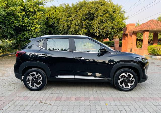 https://images10.gaadi.com/usedcar_image/3703279/original/img2928424__used_car_2928424_1701766238.jpg?imwidth=6401