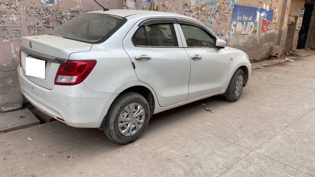 https://images10.gaadi.com/usedcar_image/3703293/original/processed_b6544d52-c97e-4b50-b12d-f4bd28133574.jpeg?imwidth=6401