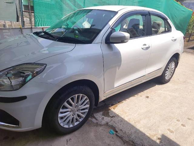 https://images10.gaadi.com/usedcar_image/3703355/original/processed_cd4816ac-6e21-4f83-8b0d-7d0e289741d7.jpg?imwidth=6400