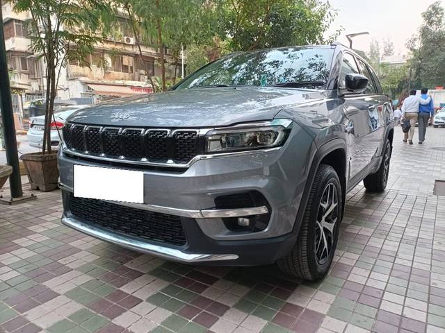 https://images10.gaadi.com/usedcar_image/3703374/original/processed_img2928486__used_car_2928486_1701768496.jpg?imwidth=6402