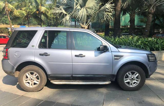 https://images10.gaadi.com/usedcar_image/3703402/original/processed_img2928505__usedcar_de7c2362_8dcb_4bee_aa10_8486e993b043_5731701769472_1701769485.jpg?imwidth=6401