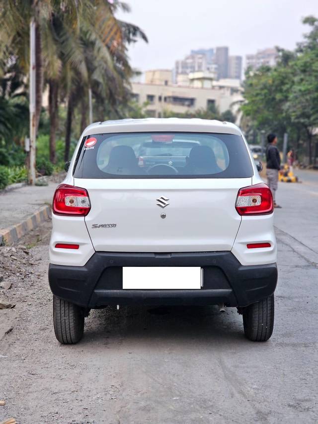 https://images10.gaadi.com/usedcar_image/3703432/original/processed_img2928521__usedcar_6f87df69_5288_4c12_8ecf_fd30904cca5d_5731701770285_1701770348.jpg?imwidth=6402
