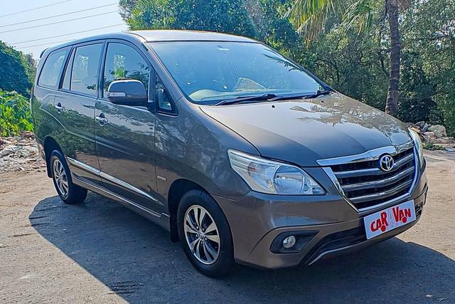 https://images10.gaadi.com/usedcar_image/3703475/original/processed_img2928549__used_car_2928549_1701771983.jpg?imwidth=6400
