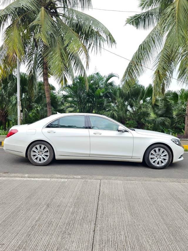 https://images10.gaadi.com/usedcar_image/3703516/original/processed_img2928577__usedcar_eda92307_d586_4001_8689_8ff37559650d_5731701772519_1701772537.jpg?imwidth=6401