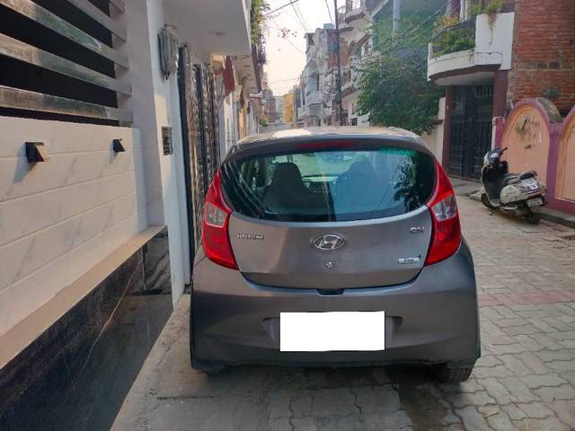 https://images10.gaadi.com/usedcar_image/3703526/original/processed_167152e4-fdc9-438e-87f6-26f0329f96ed.jpg?imwidth=6401