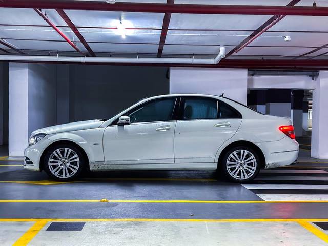 https://images10.gaadi.com/usedcar_image/3703532/original/img2928581__usedcar_8c30d658_7c80_4c1b_9597_c2e46e1cef31_5731701773005_1701773025.jpg?imwidth=6402