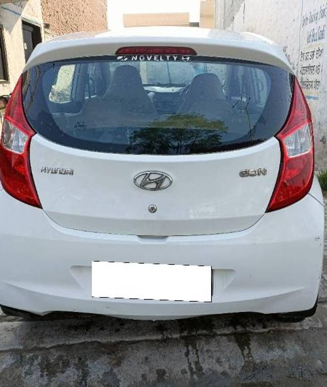 https://images10.gaadi.com/usedcar_image/3703560/original/processed_27fb08e7-5ba1-495d-b144-af80a664697b.jpg?imwidth=6401