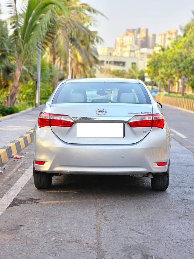 https://images10.gaadi.com/usedcar_image/3703608/original/processed_img2928612__usedcar_6f0a8097_f1f7_4cd8_94ca_ed50a755bb5e_5731701775212_1701775229.jpg?imwidth=6401