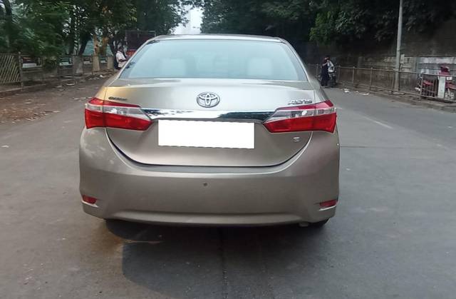 https://images10.gaadi.com/usedcar_image/3703611/original/processed_img2928613__usedcar_6099d052_0f2c_4156_bb03_079fcbad9faf_5731701775287_1701775301.jpg?imwidth=6402