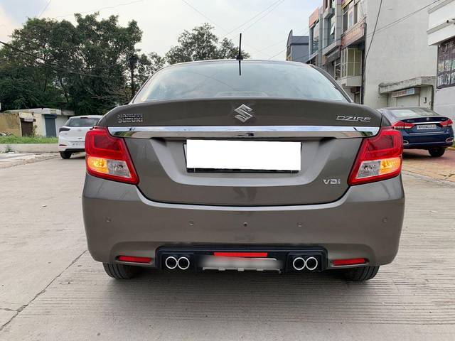 https://images10.gaadi.com/usedcar_image/3703616/original/processed_img2928615__used_car_2928615_1701775565.jpg?imwidth=6402