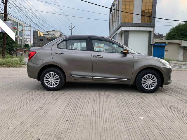 https://images10.gaadi.com/usedcar_image/3703616/original/processed_img2928615__used_car_2928615_1701775566.jpg?imwidth=6401
