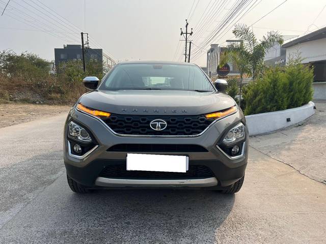 https://images10.gaadi.com/usedcar_image/3703619/original/processed_img2928617__used_car_2928617_1701775699.jpg?imwidth=6400
