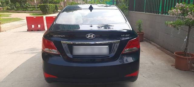 https://images10.gaadi.com/usedcar_image/3703637/original/28__VCC_1824943_96_1701167831.jpg?imwidth=6402