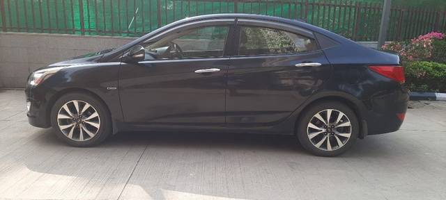 https://images10.gaadi.com/usedcar_image/3703637/original/28__VCC_IMG_1701158525475_1824943_95_1701159360.jpg?imwidth=6401
