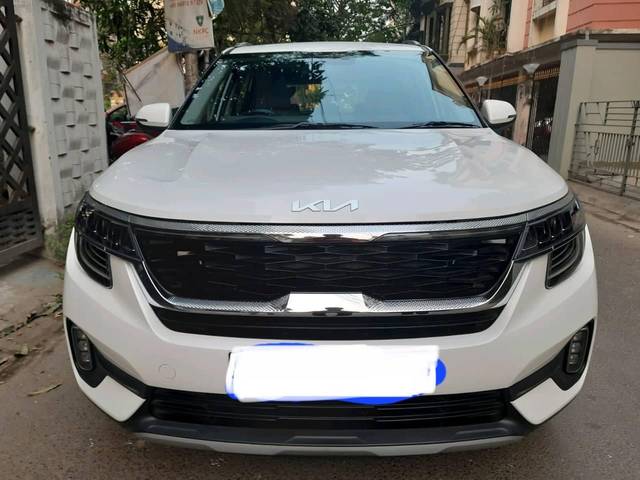 https://images10.gaadi.com/usedcar_image/3703702/original/processed_img2928663__used_car_2928663_1701777789.jpg?imwidth=6402