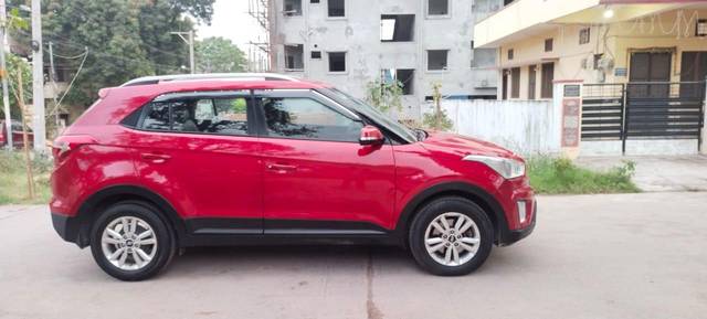 https://images10.gaadi.com/usedcar_image/3703771/original/processed_img2928698__used_car_2928698_1701779633.jpg?imwidth=6401