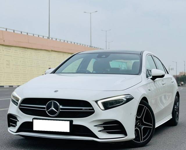https://images10.gaadi.com/usedcar_image/3703842/original/processed_img2928732__used_car_2928732_1701784069.jpg?imwidth=6402