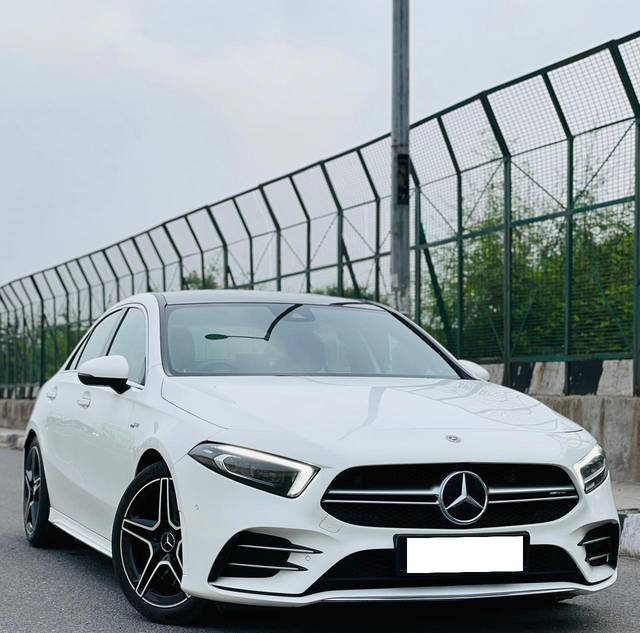 https://images10.gaadi.com/usedcar_image/3703842/original/processed_img2928732__used_car_2928732_1701784070.jpg?imwidth=6400