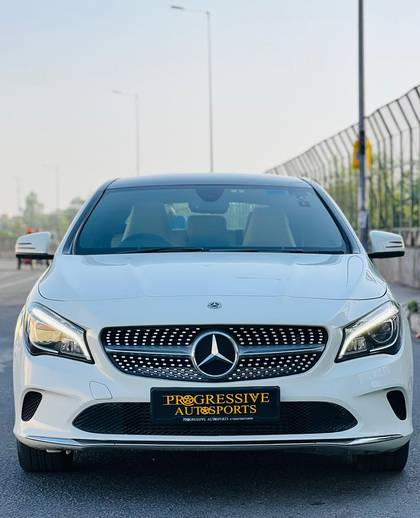 Mercedes-Benz CLA 200 CGI Sport Mercedes-Benz CLA 200 CGI Sport