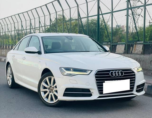 https://images10.gaadi.com/usedcar_image/3703915/original/processed_img2928775__used_car_2928775_1701784668.jpg?imwidth=6400