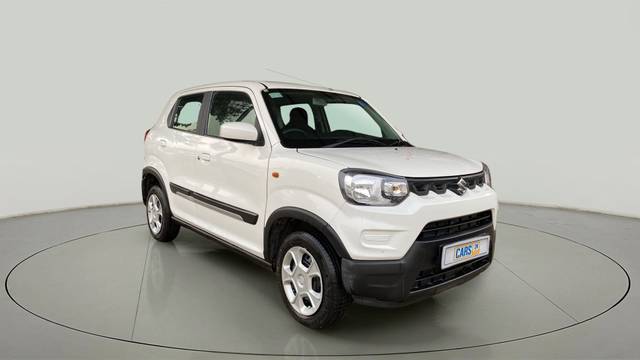https://images10.gaadi.com/usedcar_image/3703942/original/slot__1-7-Exterior-14404152738-9717a89bc0984ee3a339df0cd4de00cc-Exterior-7.jpg?imwidth=6400