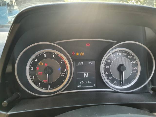 https://images10.gaadi.com/usedcar_image/3704010/original/img2928801__used_car_2928801_1701787595.jpg?imwidth=6402