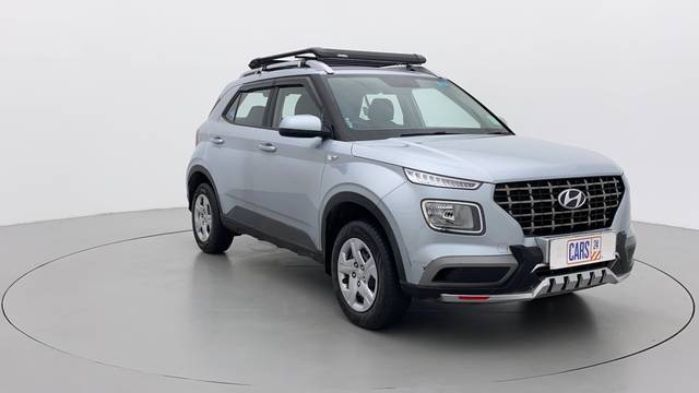 https://images10.gaadi.com/usedcar_image/3704072/original/daee4753-2441-4742-a1aa-8a9310b3183a__46.jpg?imwidth=6400