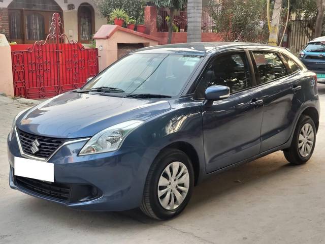 https://images10.gaadi.com/usedcar_image/3704131/original/processed_img2928821__used_car_2928821_1701794147.jpg?imwidth=6402