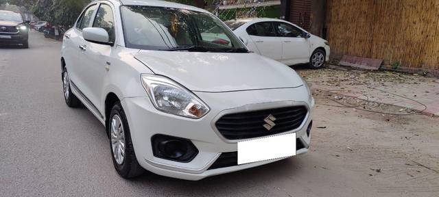 https://images10.gaadi.com/usedcar_image/3704170/original/processed_img2928825__used_car_2928825_1701795775.jpg?imwidth=6400