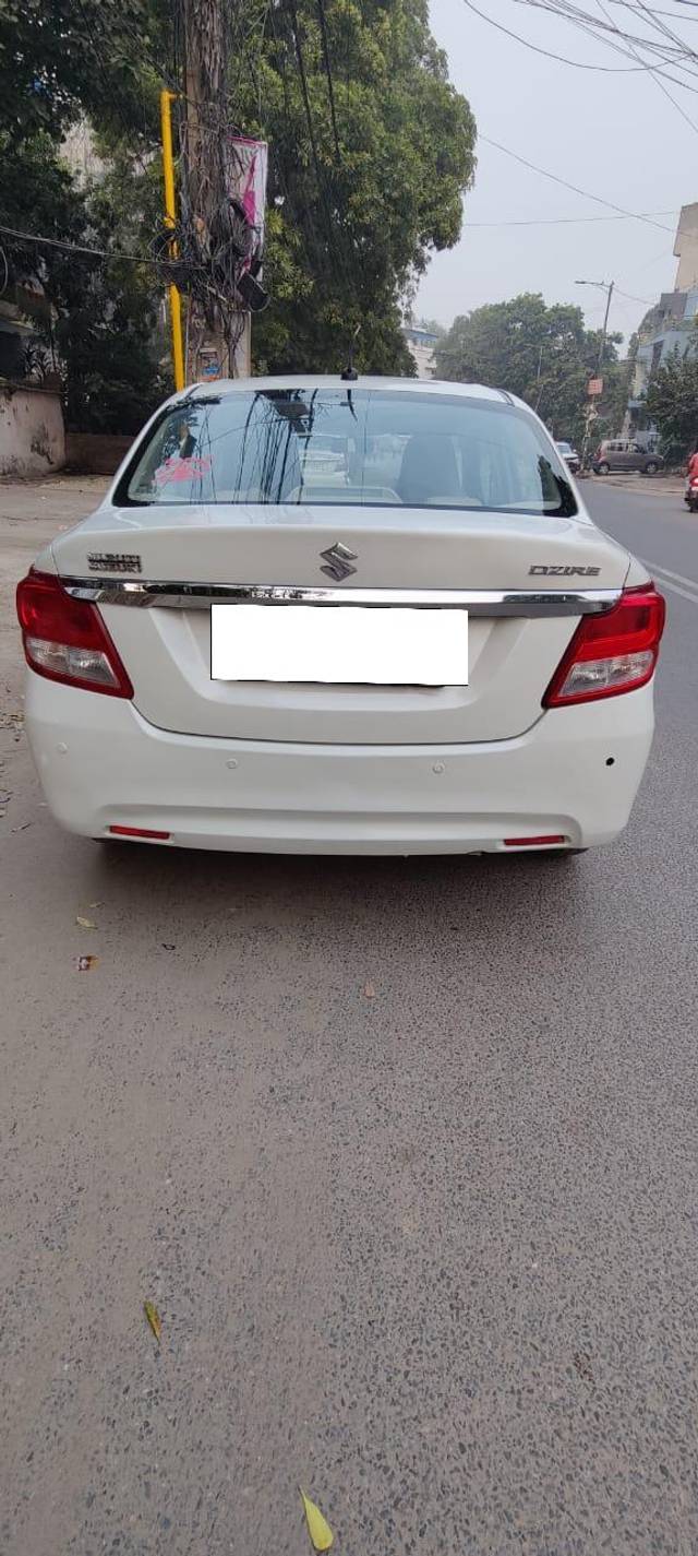 https://images10.gaadi.com/usedcar_image/3704170/original/processed_img2928825__used_car_2928825_1701795785.jpg?imwidth=6402