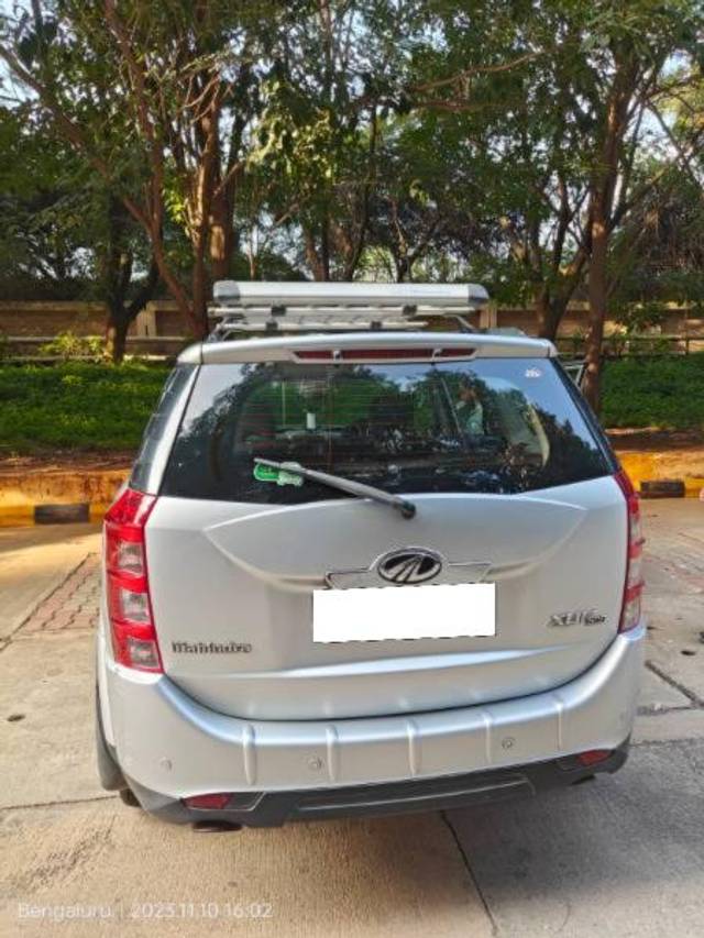 https://images10.gaadi.com/usedcar_image/3704187/original/processed_6ab1dae2-b857-498d-8b78-a08696145995.jpg?imwidth=6401