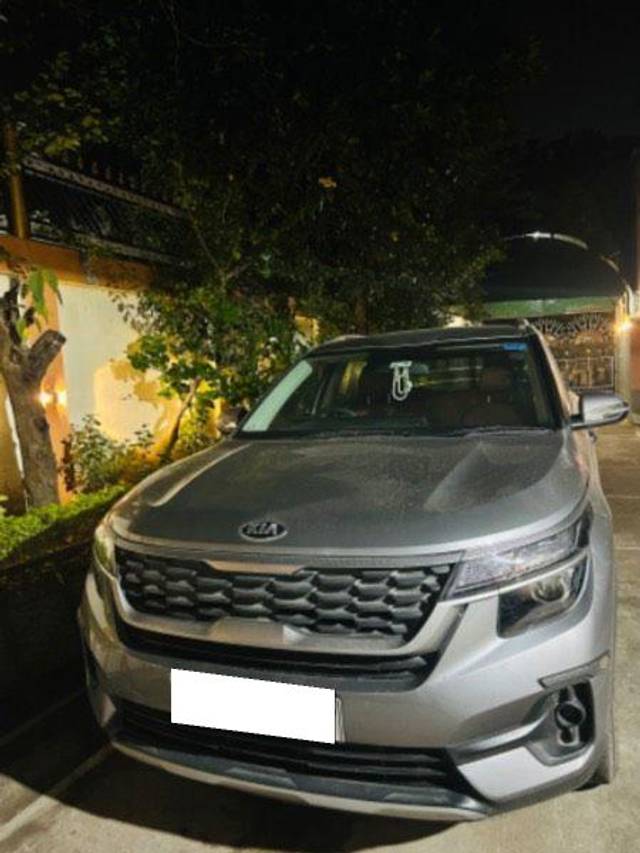 https://images10.gaadi.com/usedcar_image/3704259/original/processed_f1c8a85f-fdd9-4e6b-9338-08aa53ba0670.jpeg?imwidth=6400