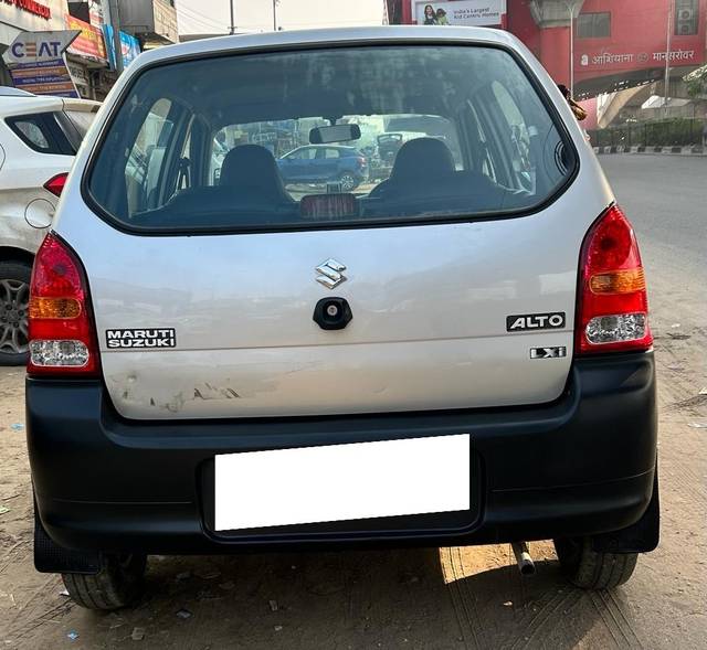 https://images10.gaadi.com/usedcar_image/3704478/original/processed_img2928865__used_car_2928865_1701839341.jpg?imwidth=6401