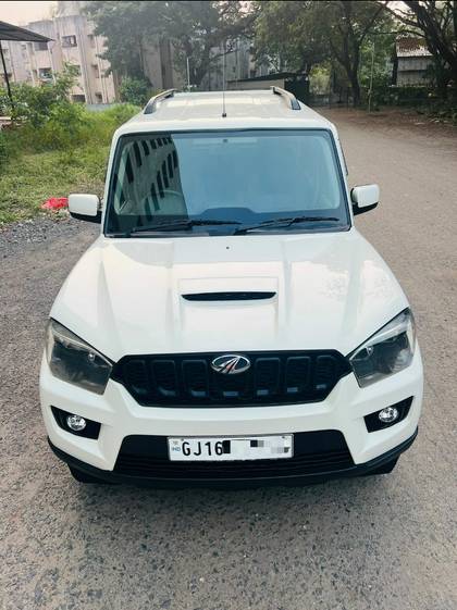 Mahindra Scorpio S5 BSIV Mahindra Scorpio S5 BSIV
