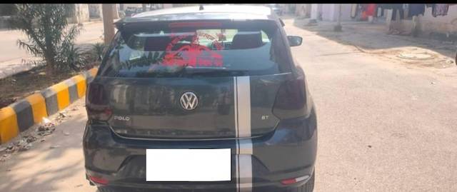 https://images10.gaadi.com/usedcar_image/3704557/original/processed_536d3f85-db1f-400e-9883-6a404f95b1c4.jpg?imwidth=6402