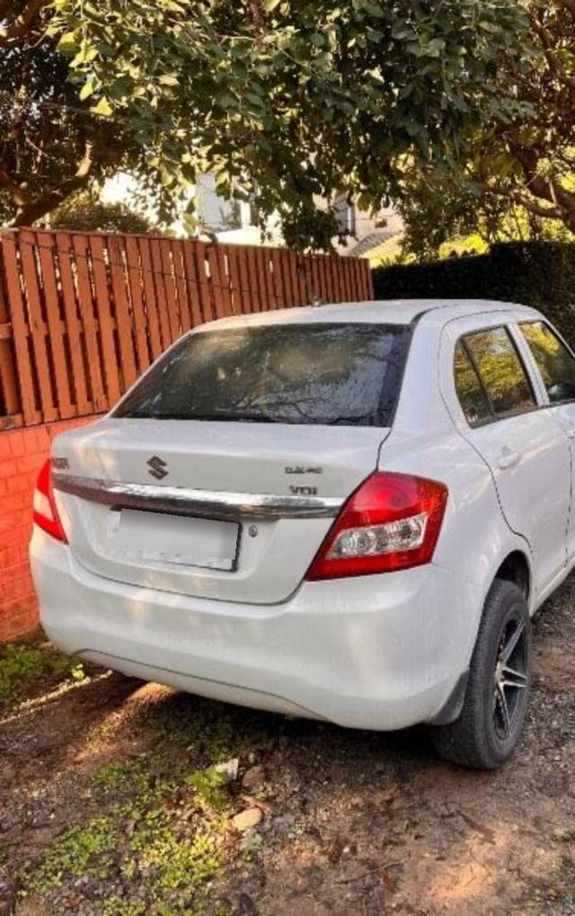 https://images10.gaadi.com/usedcar_image/3704564/original/processed_6da737ad-9e09-480f-abd2-2c55e5cda728.jpeg?imwidth=6401