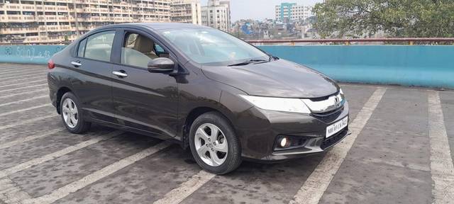https://images10.gaadi.com/usedcar_image/3704574/original/processed_img2928913__usedcar_whatsappimage2023_11_27at115217am_1__1401701841903_1701841980.jpeg?imwidth=6400