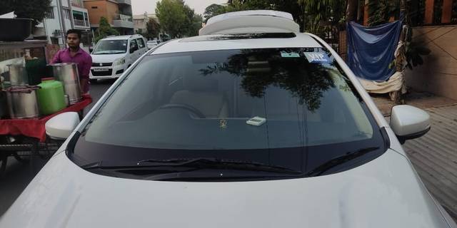 https://images10.gaadi.com/usedcar_image/3704628/original/28__VCC_4419_1701233948_56_vcc_image_ORG_IMG_1825181_94_1701234492.jpeg?imwidth=6400