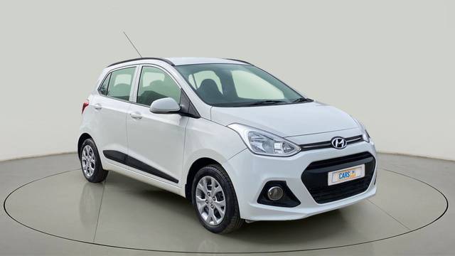https://images10.gaadi.com/usedcar_image/3704678/original/slot__1-7-Exterior-12398357761-e49041e91450412a88217aba1556867d-Exterior-7.jpg?imwidth=6400