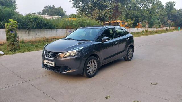 https://images10.gaadi.com/usedcar_image/3704717/original/processed_img2928982__used_car_2928982_1701846443.jpg?imwidth=6402