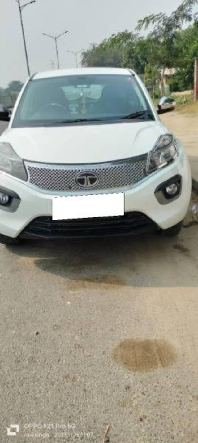 https://images10.gaadi.com/usedcar_image/3704720/original/processed_84679be5-943f-4264-ac36-e6e38aeeb533.jpg?imwidth=6401
