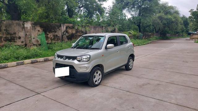 https://images10.gaadi.com/usedcar_image/3704729/original/processed_img2928987__used_car_2928987_1701846785.jpg?imwidth=6402