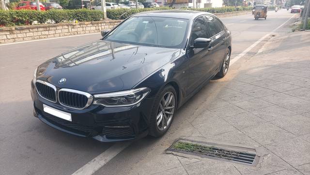 https://images10.gaadi.com/usedcar_image/3704750/original/img2928993__used_car_2928993_1701847505.jpg?imwidth=6402