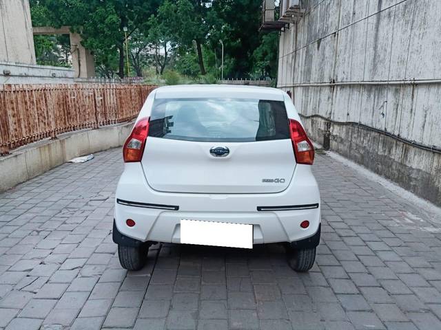 https://images10.gaadi.com/usedcar_image/3704787/original/processed_img2929015__used_car_2929015_1701848201.jpg?imwidth=6402