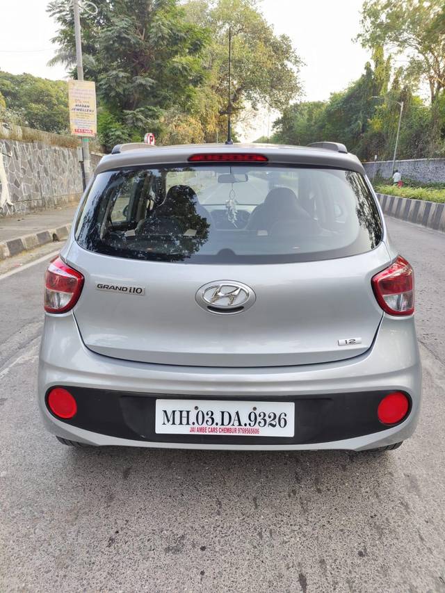 https://images10.gaadi.com/usedcar_image/3704792/original/processed_img2929019__used_car_2929019_1701848395.jpg?imwidth=6402