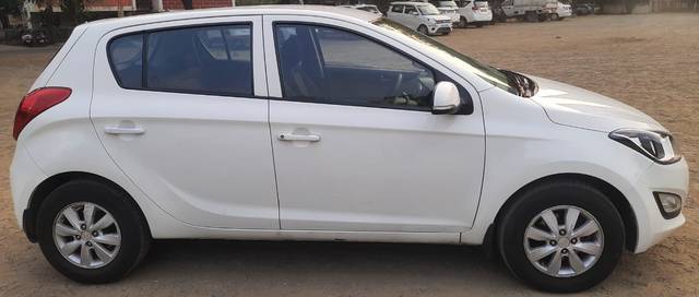 https://images10.gaadi.com/usedcar_image/3704829/original/img2929037__usedcar_whatsappimage2023_01_30at64710pm_8171701847988_1701848533.jpeg?imwidth=6401