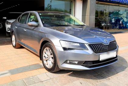 Skoda Superb LK 2.0 TDI AT Skoda Superb LK 2.0 TDI AT
